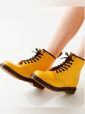 Dr. Martens 1460 Color Pop Yellow Leather 8-Eye Lace-Up Boots Women’s Size 8